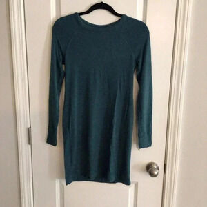 Lou and Grey Sweater tunic  XS Shift Long Sleeves Dress $5